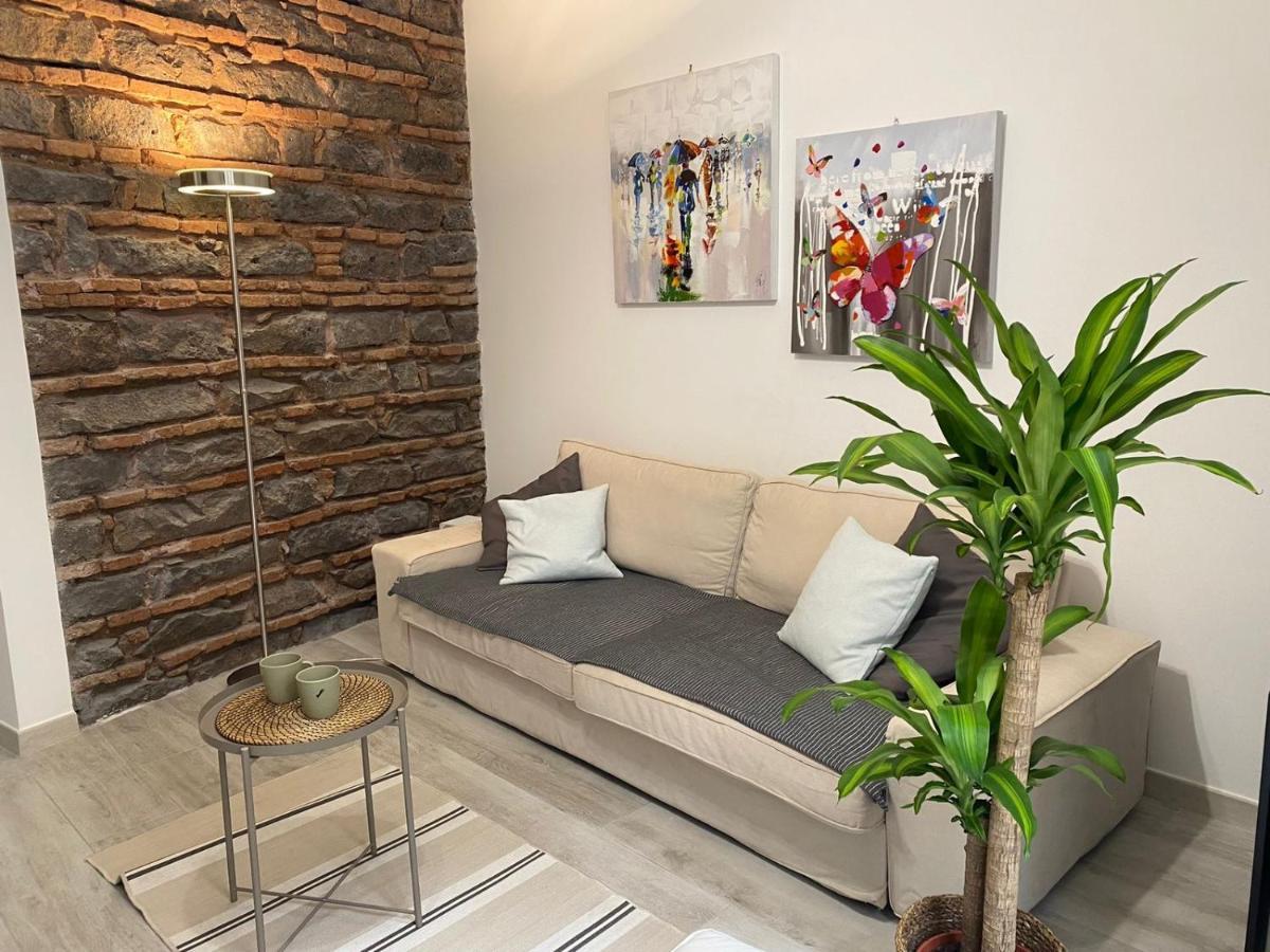 Apartment Alfonzetti-5 Min Walk To Central Train And Bus Station Catania Esterno foto