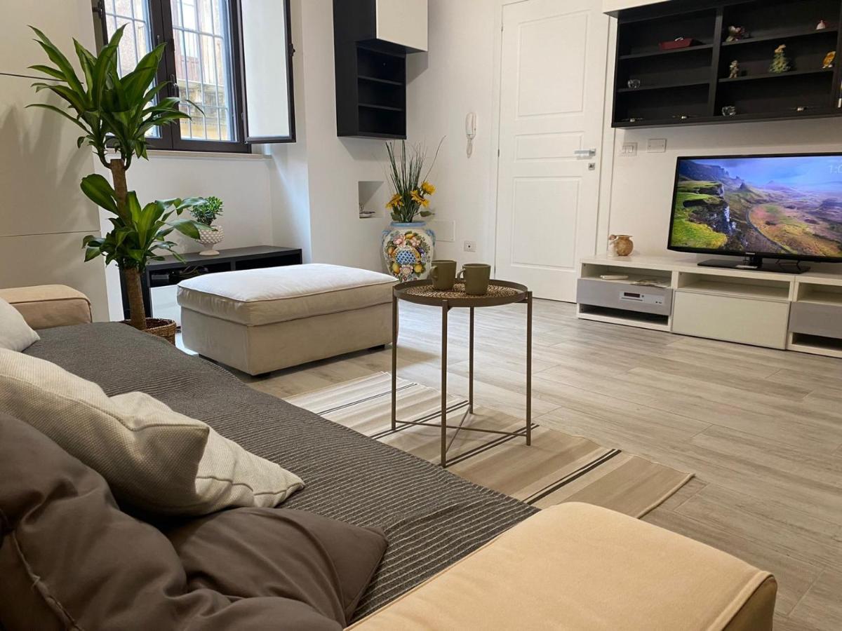 Apartment Alfonzetti-5 Min Walk To Central Train And Bus Station Catania Esterno foto