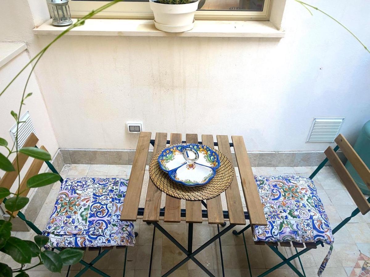 Apartment Alfonzetti-5 Min Walk To Central Train And Bus Station Catania Esterno foto