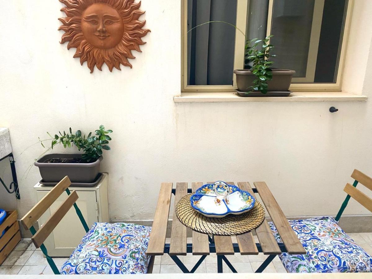 Apartment Alfonzetti-5 Min Walk To Central Train And Bus Station Catania Esterno foto